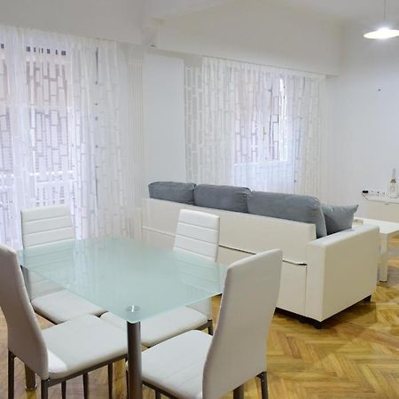 Beautiful Renovated Flat In Athens Apartment Bagian luar foto