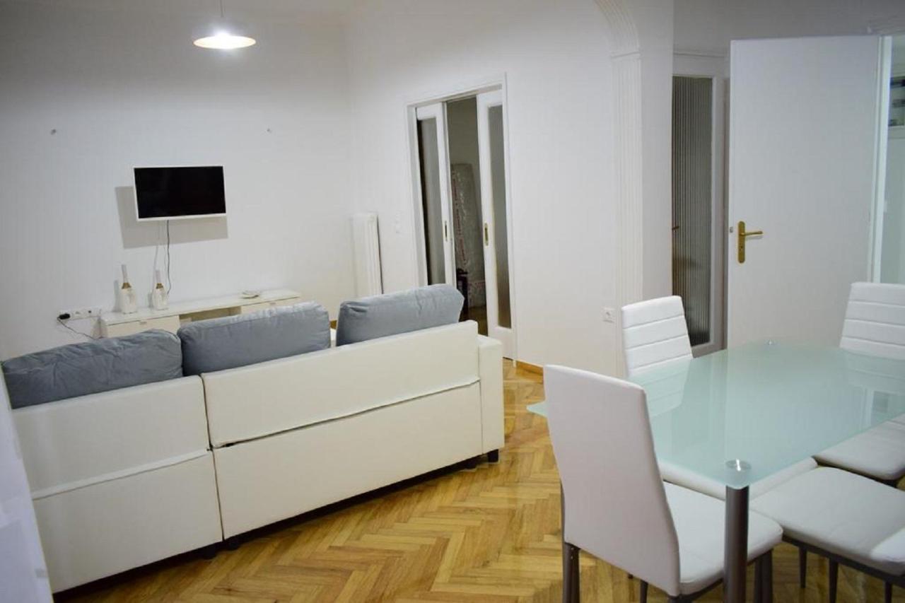 Beautiful Renovated Flat In Athens Apartment Bagian luar foto